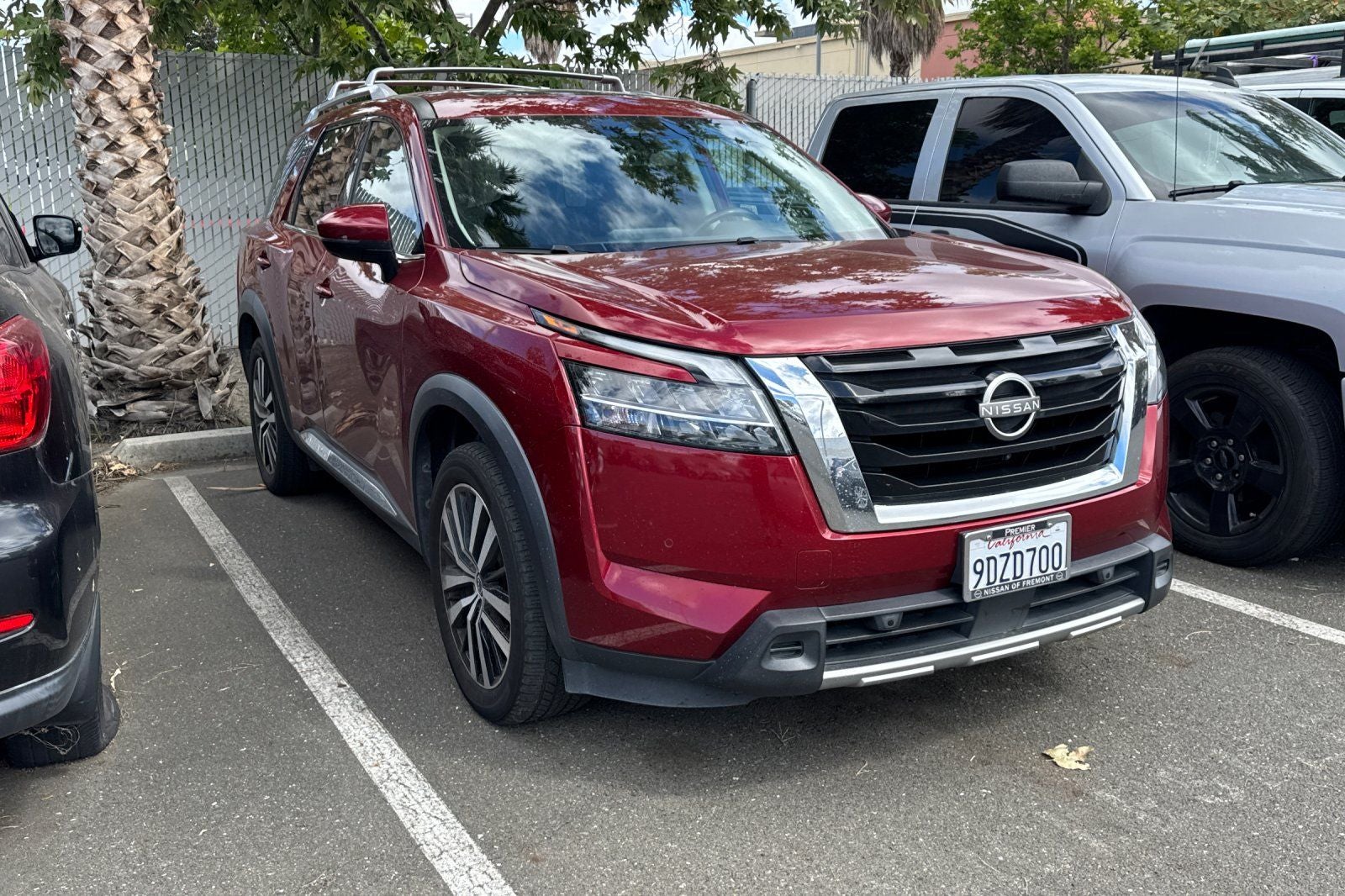 2023 Nissan Pathfinder Platinum