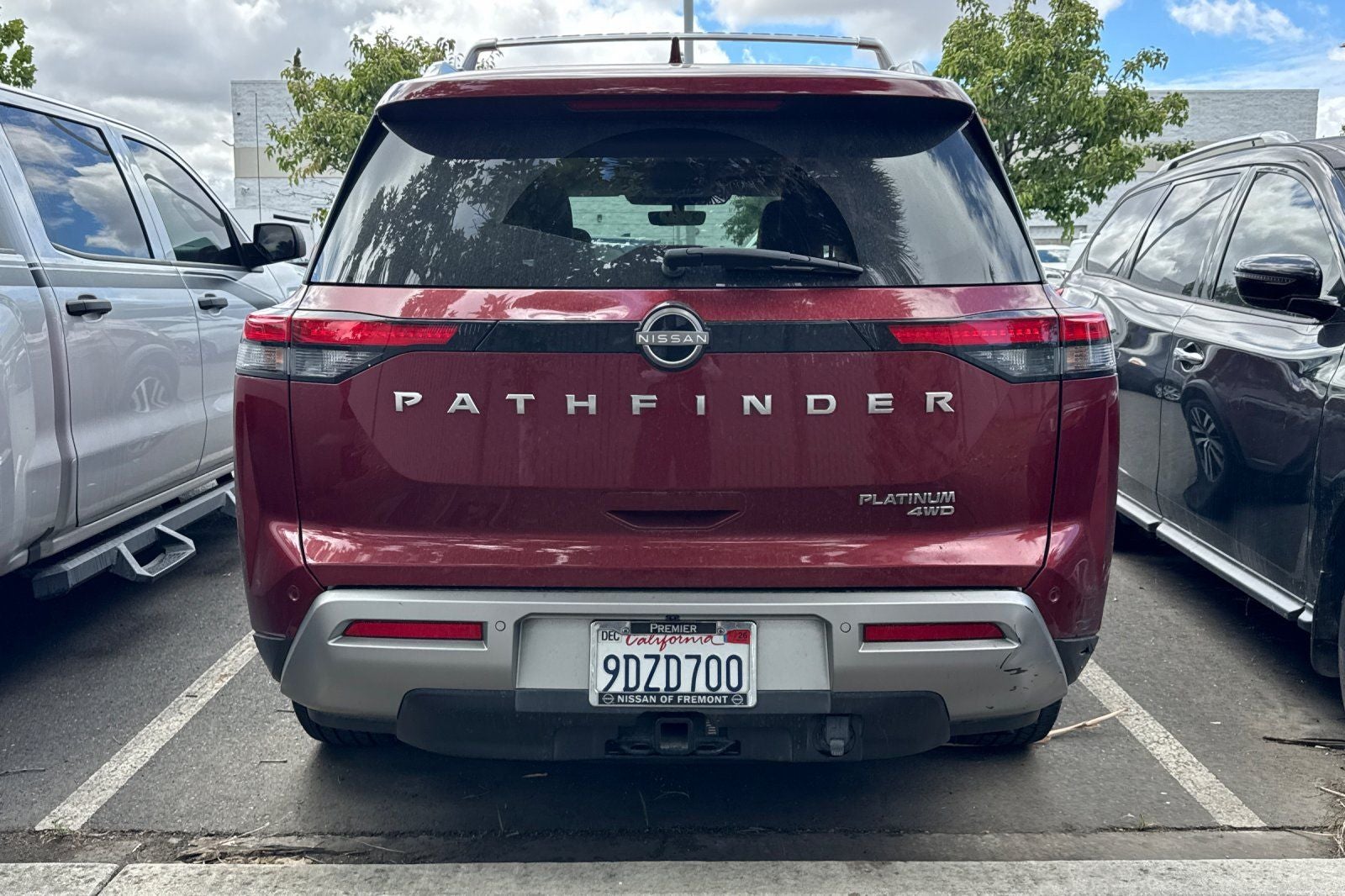 2023 Nissan Pathfinder Platinum