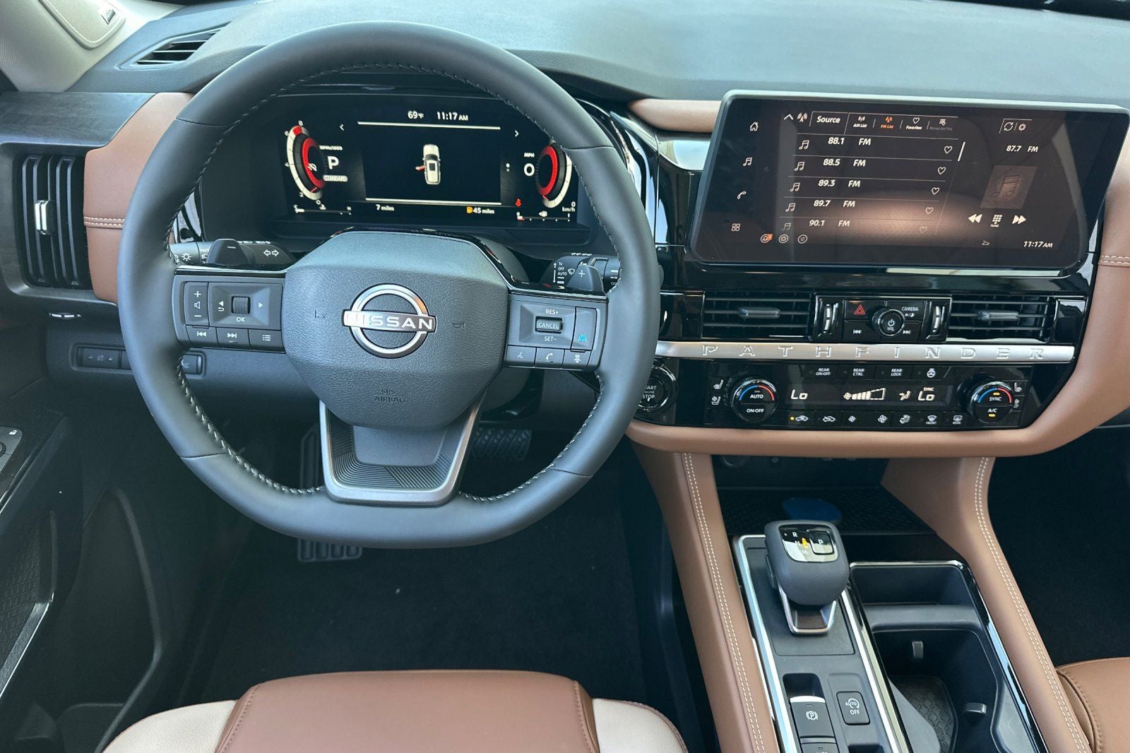 2026 Nissan Pathfinder Platinum