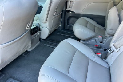 2020 Toyota Sienna XLE 8 Passenger