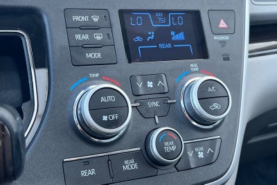 2020 Toyota Sienna XLE 8 Passenger