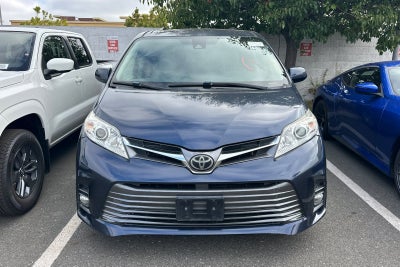 2020 Toyota Sienna XLE 8 Passenger