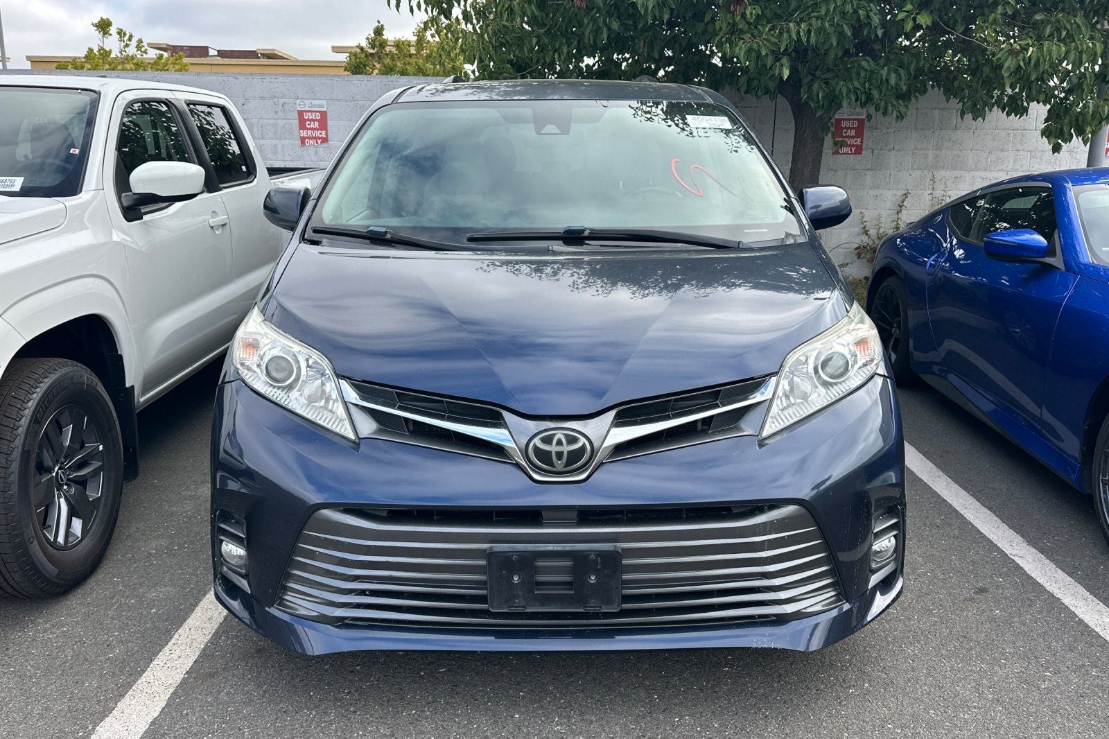 2020 Toyota Sienna XLE 8 Passenger