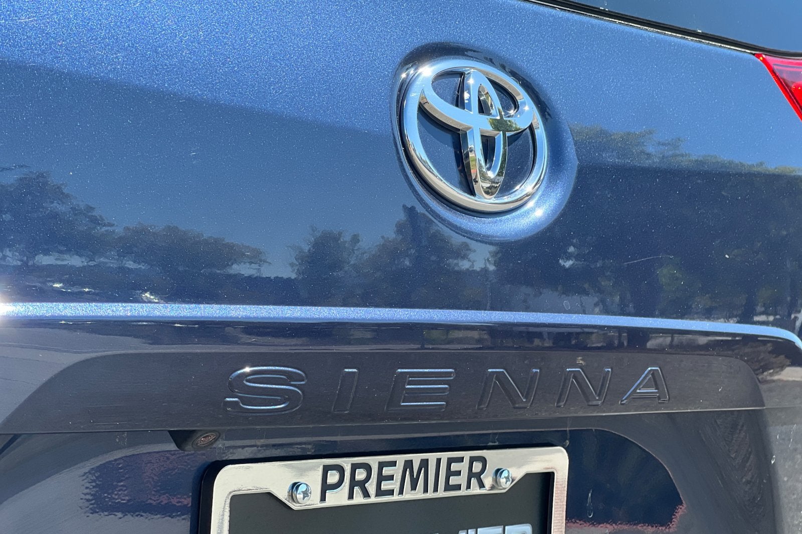 2020 Toyota Sienna XLE 8 Passenger