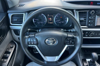 2019 Toyota Highlander LE