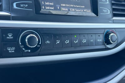 2019 Toyota Highlander LE