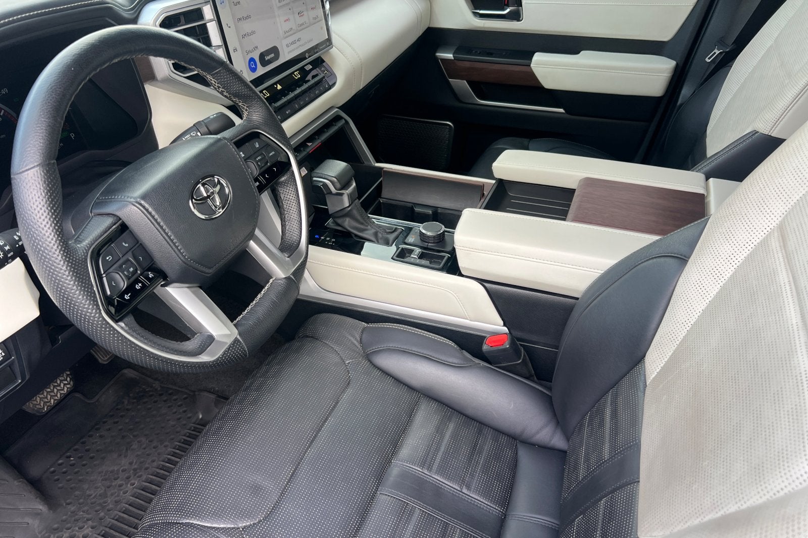 2024 Toyota Tundra Hybrid Capstone
