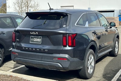 2022 Kia Sorento LX