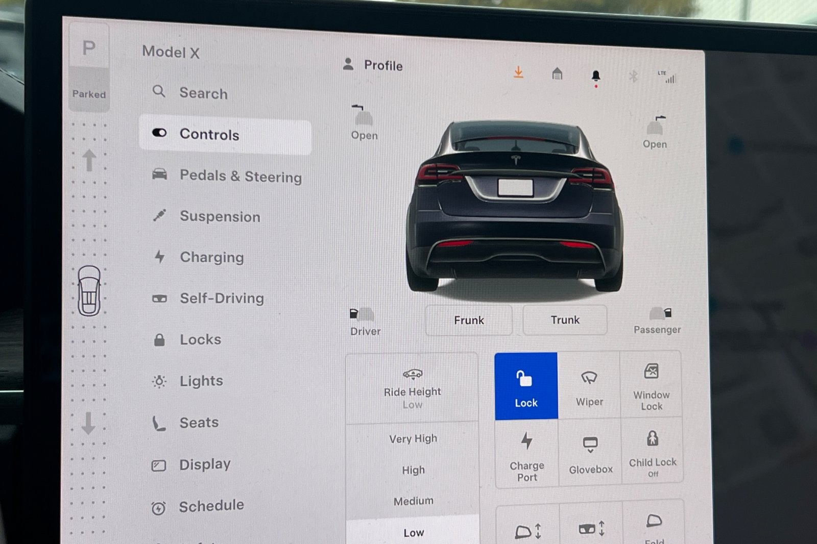 2023 Tesla Model X Standard Range