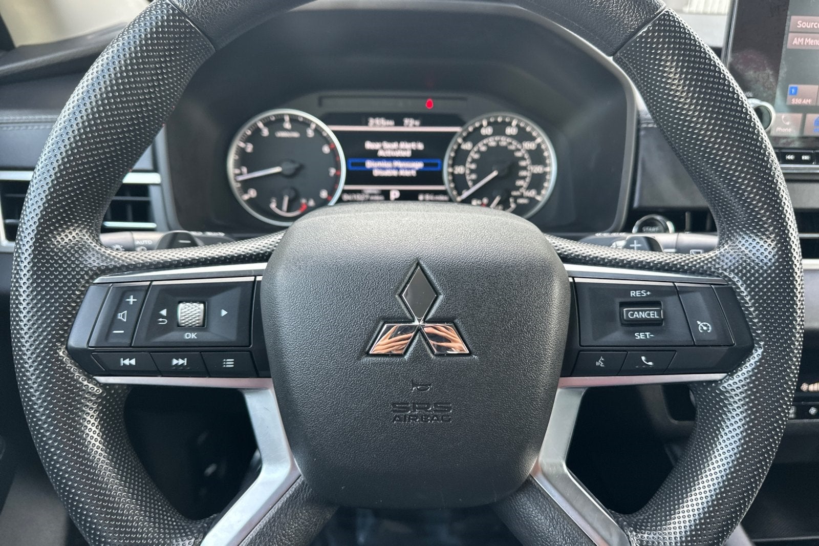 2022 Mitsubishi Outlander ES