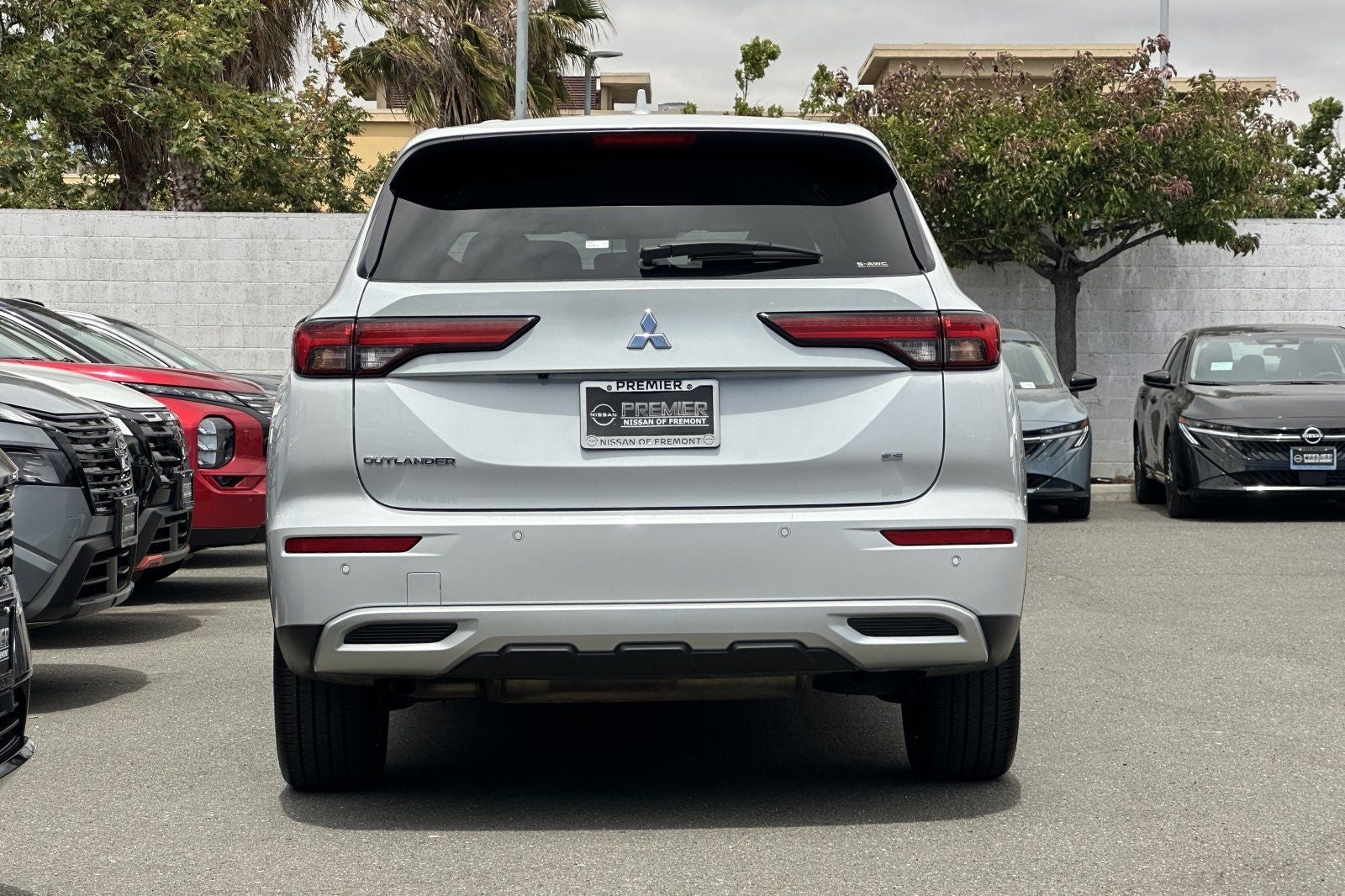 2024 Mitsubishi Outlander SE