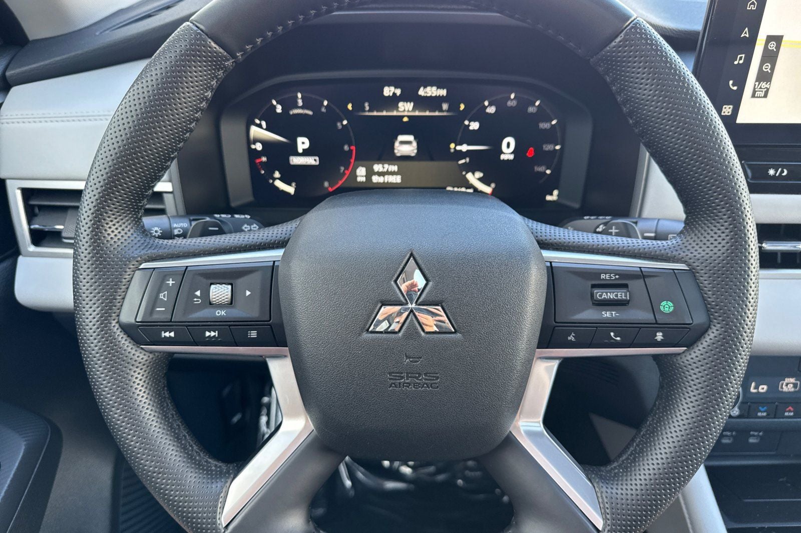 2025 Mitsubishi Outlander SEL