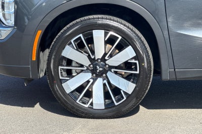 2025 Mitsubishi Outlander SEL
