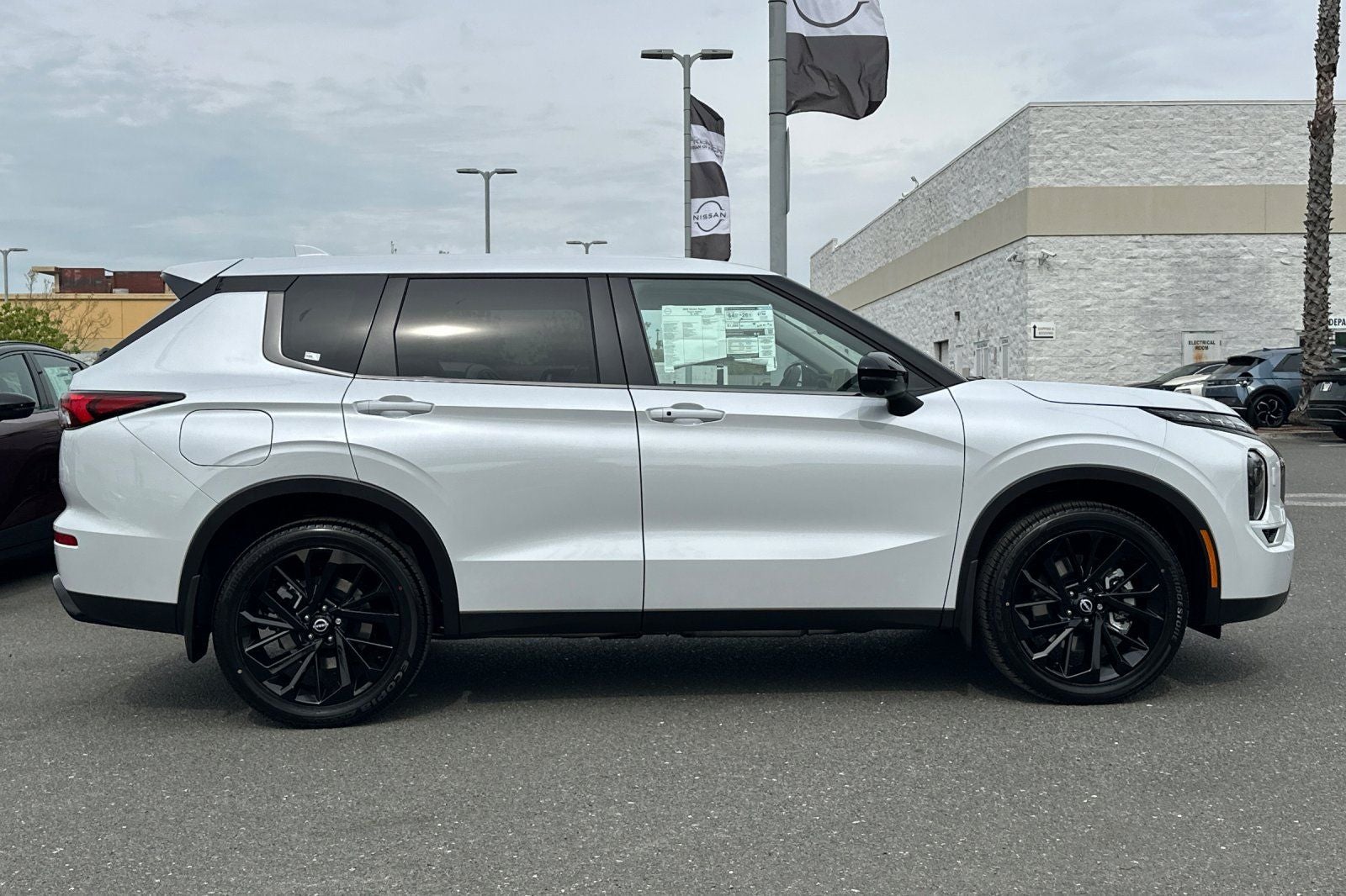 2026 Nissan Rogue SL