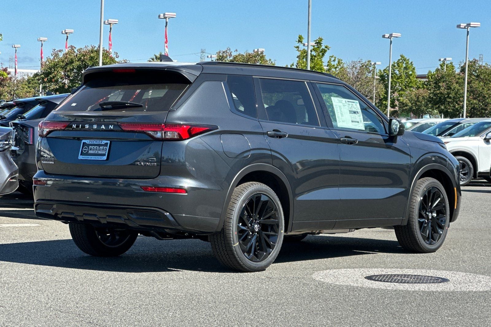 2026 Nissan Rogue Plug-In Hybrid Platinum