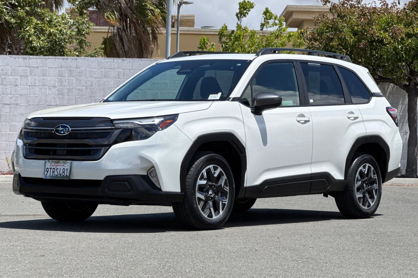 2025 Subaru Forester Premium
