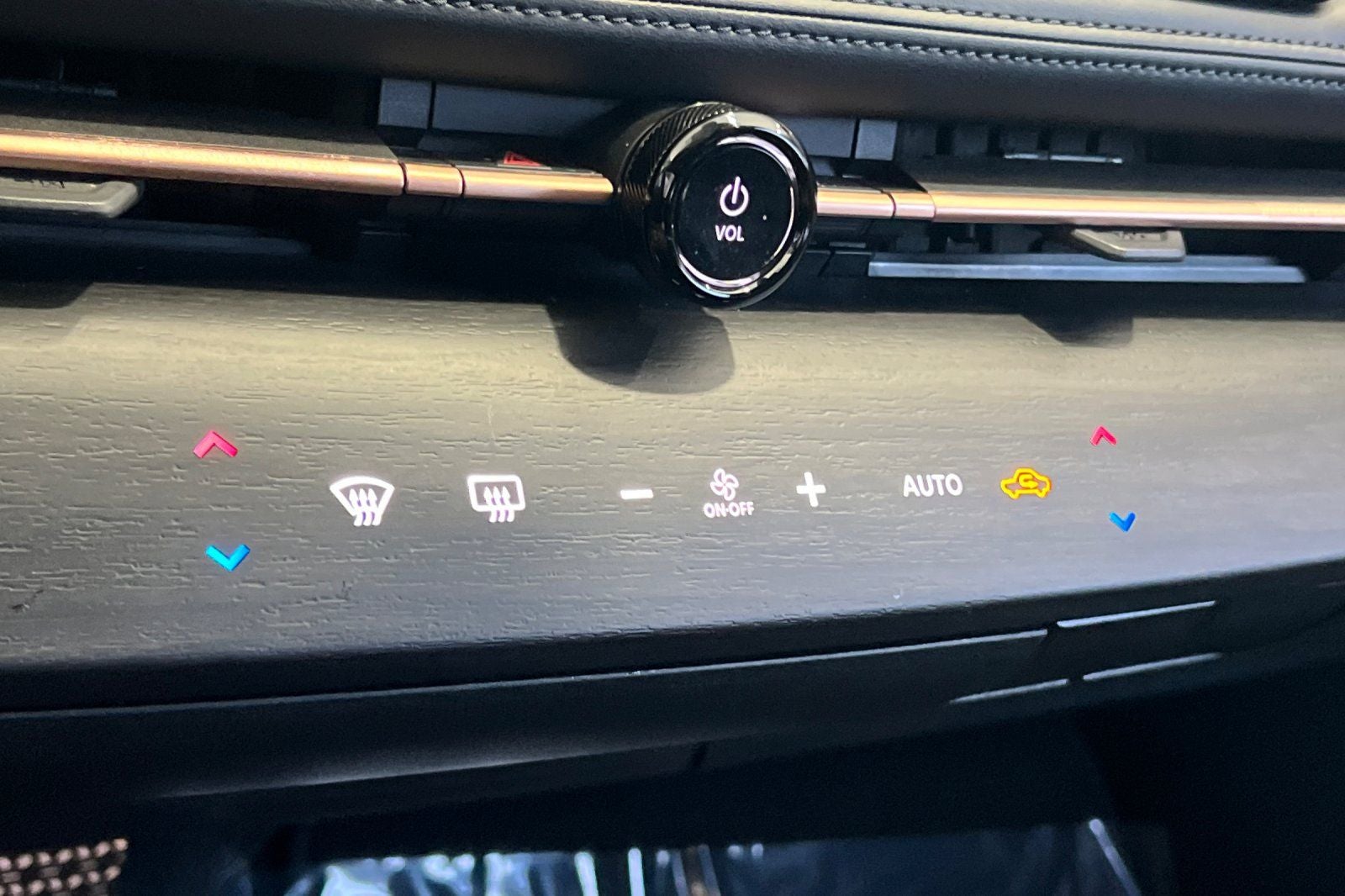 2024 Nissan Ariya ENGAGE