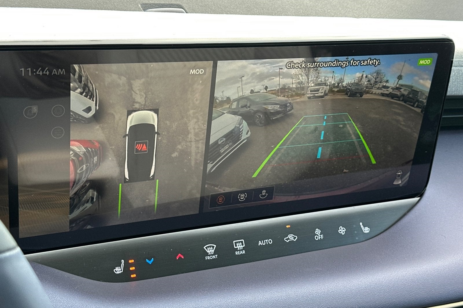 2026 Nissan Leaf PLATINUM+