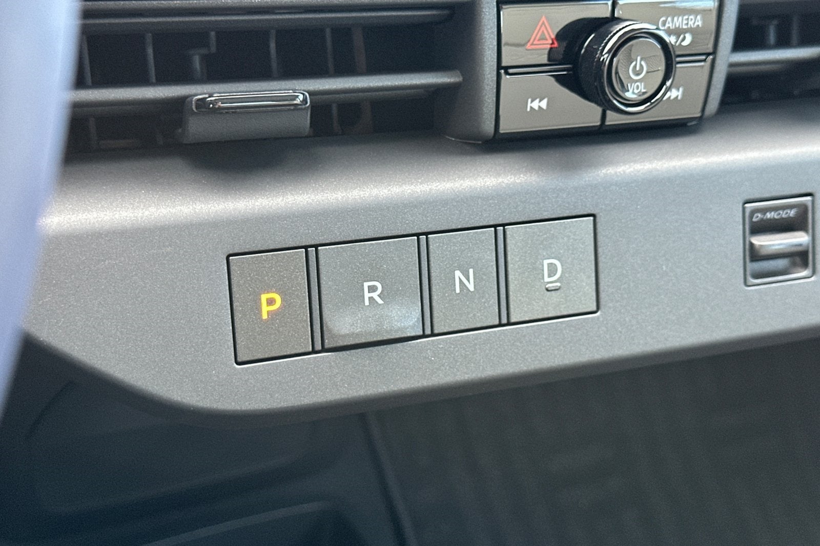 2026 Nissan Leaf PLATINUM+