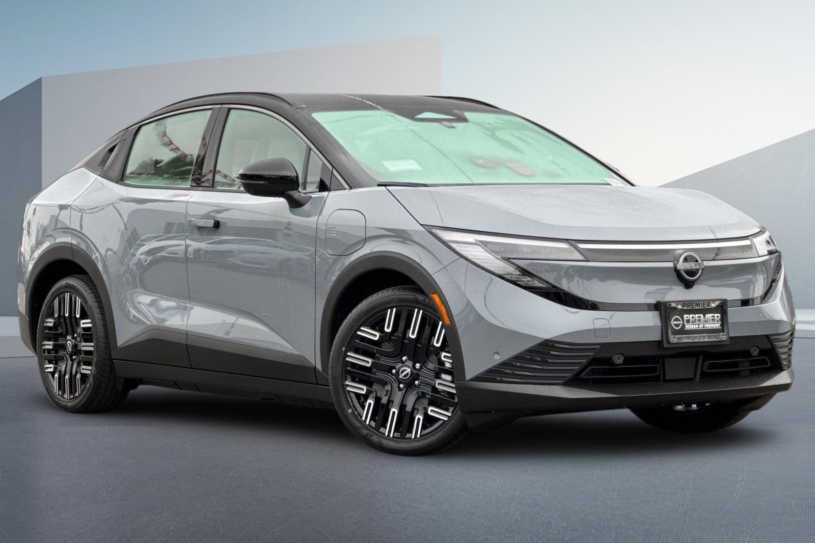 2026 Nissan Leaf PLATINUM+