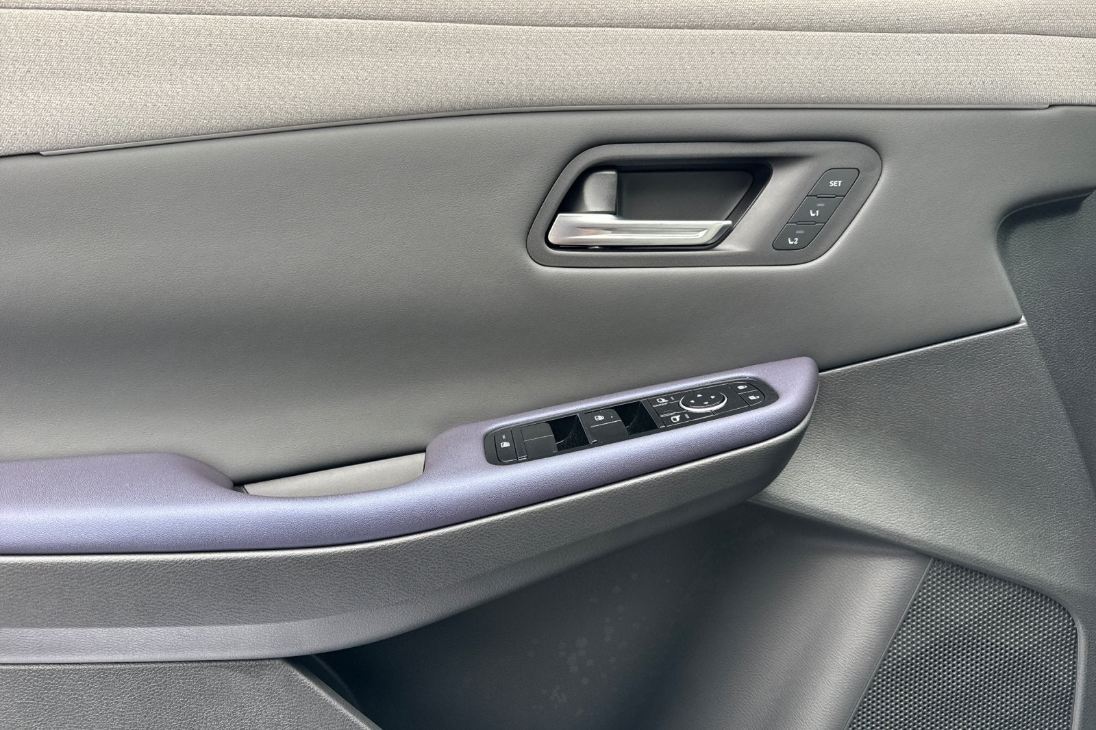 2026 Nissan Leaf PLATINUM+