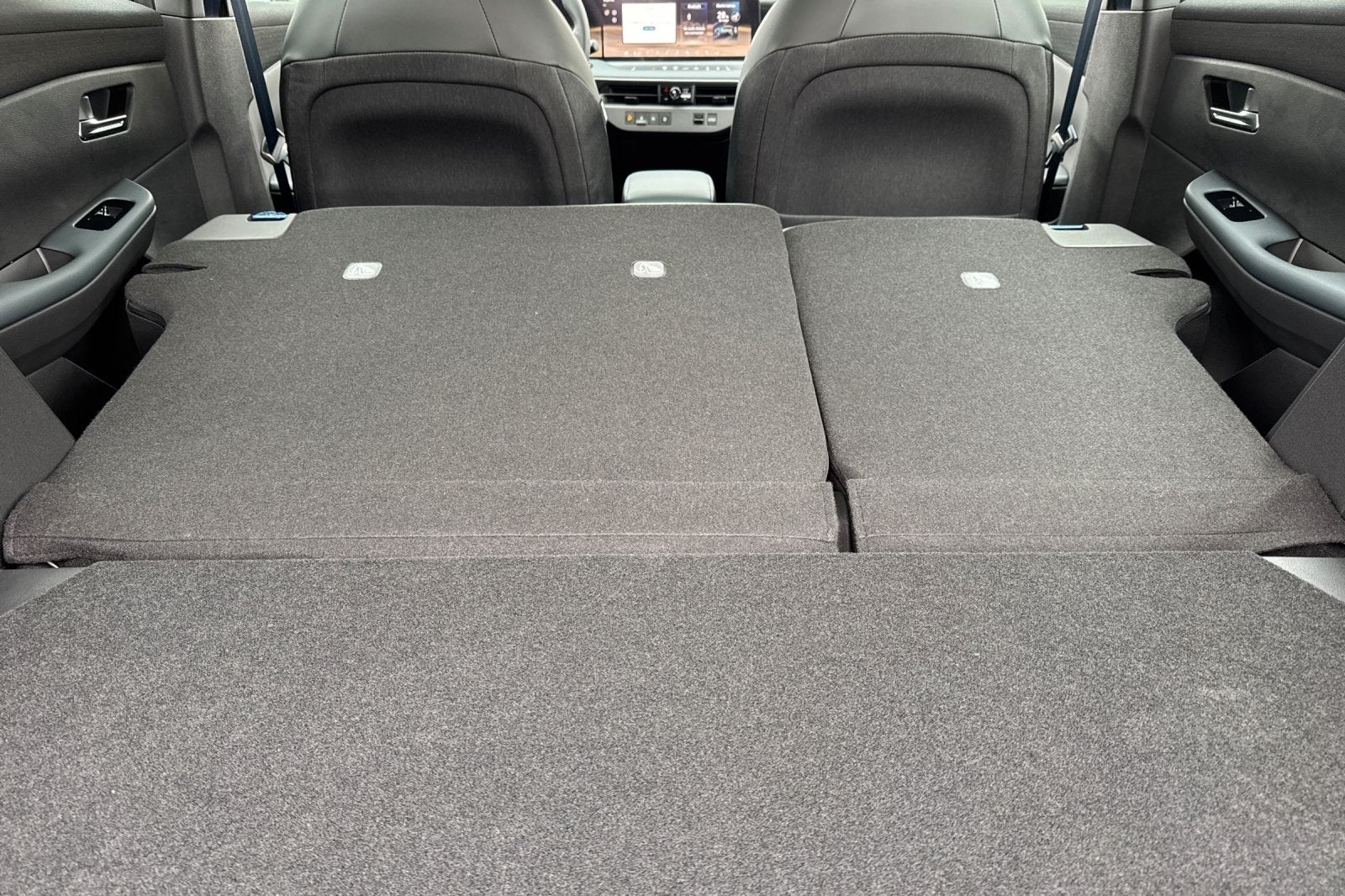 2026 Nissan Leaf PLATINUM+