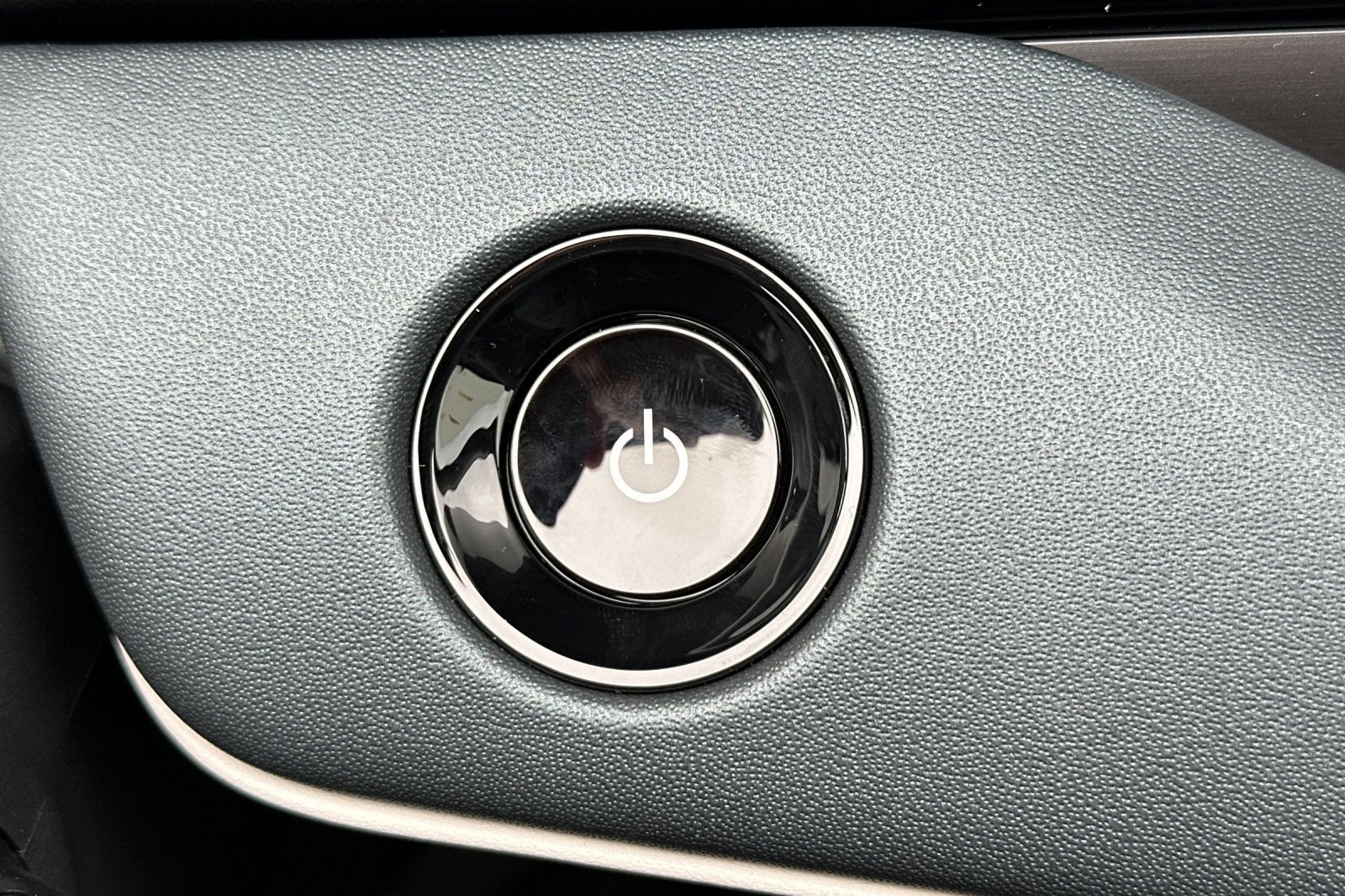 2026 Nissan Leaf PLATINUM+