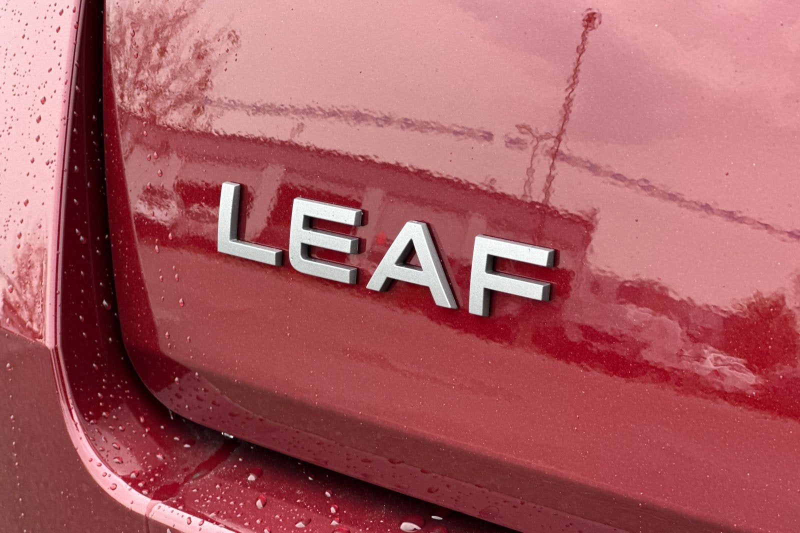 2026 Nissan Leaf PLATINUM+