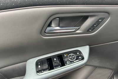 2026 Nissan Leaf PLATINUM+