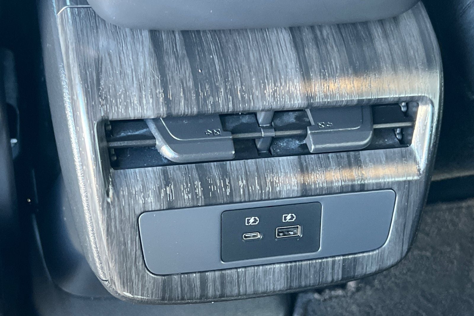 2023 Nissan Ariya VENTURE+