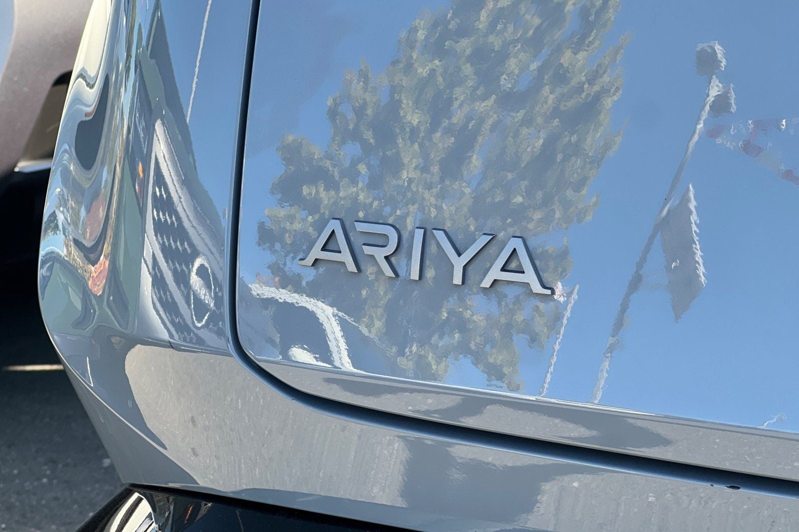 2023 Nissan Ariya VENTURE+