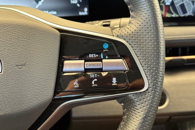 2023 Nissan Ariya VENTURE+