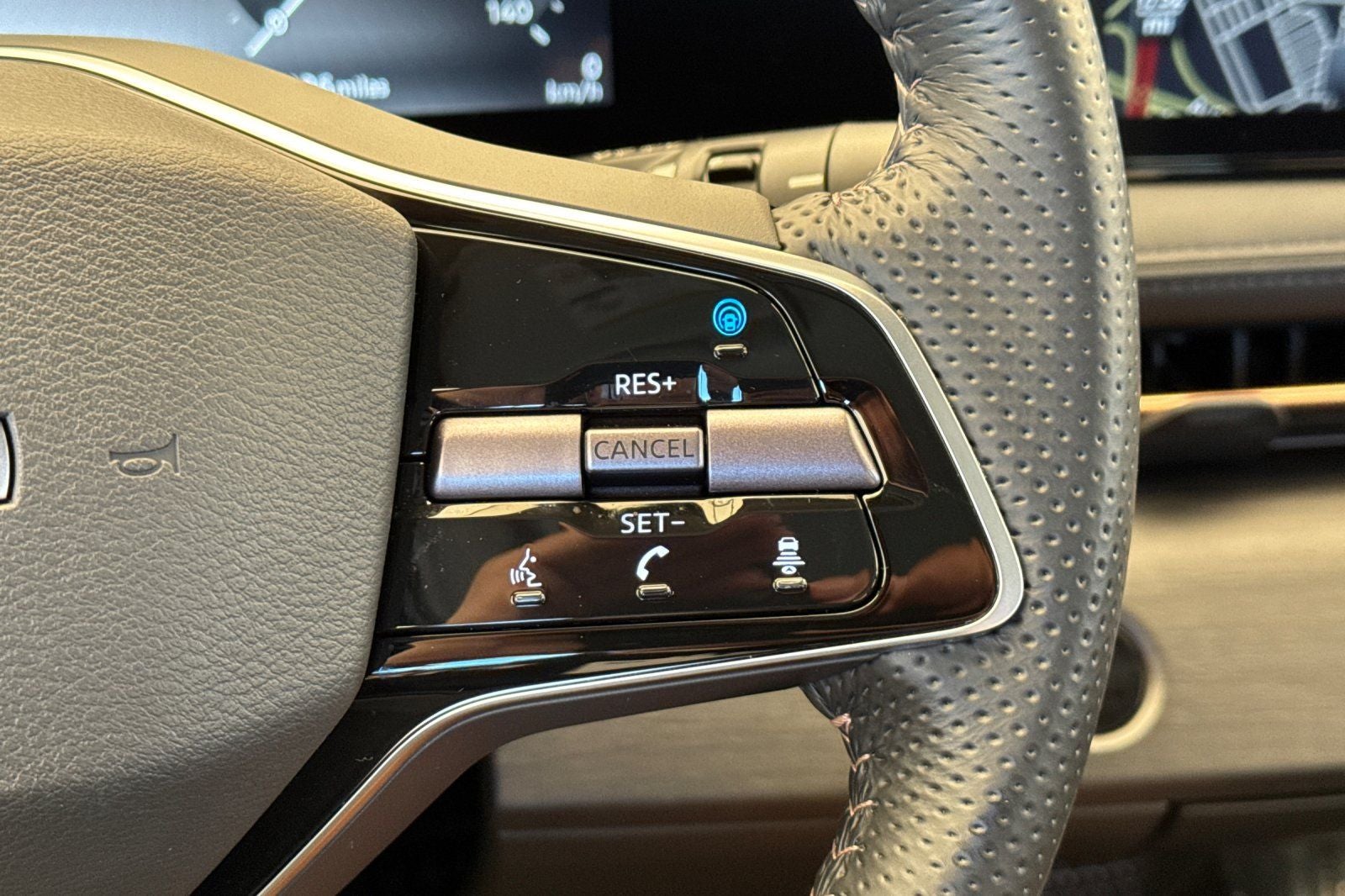 2023 Nissan Ariya VENTURE+
