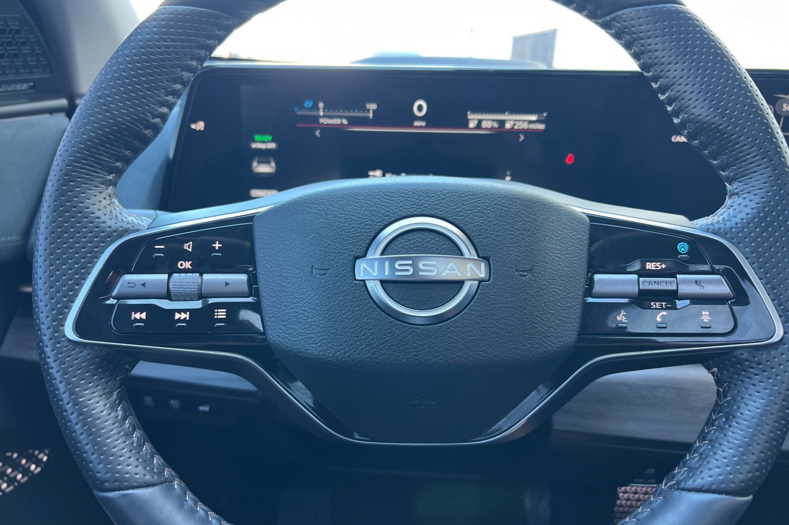 2024 Nissan Ariya PLATINUM+ e-4ORCE