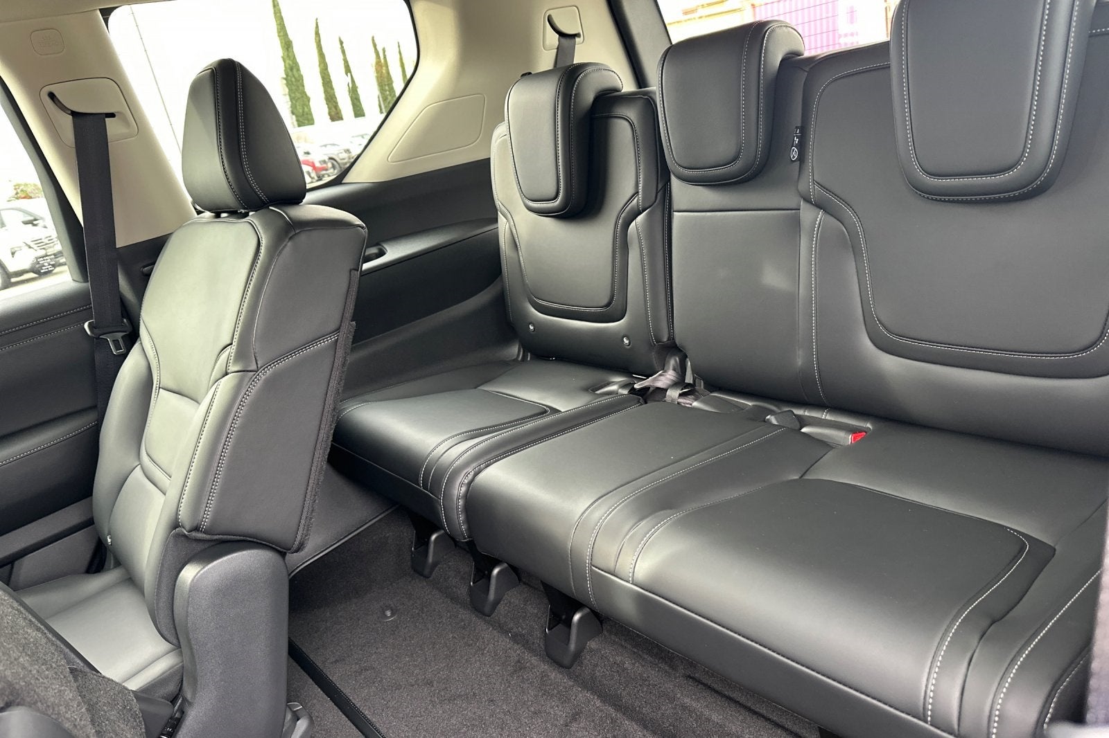 2026 Nissan Armada SV