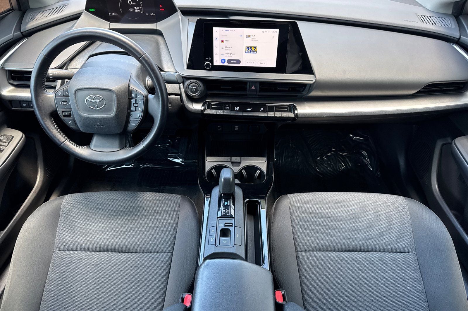 2023 Toyota Prius LE