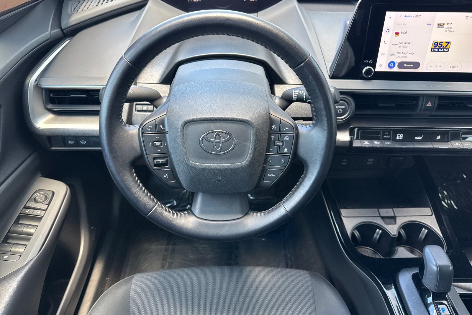 2023 Toyota Prius LE