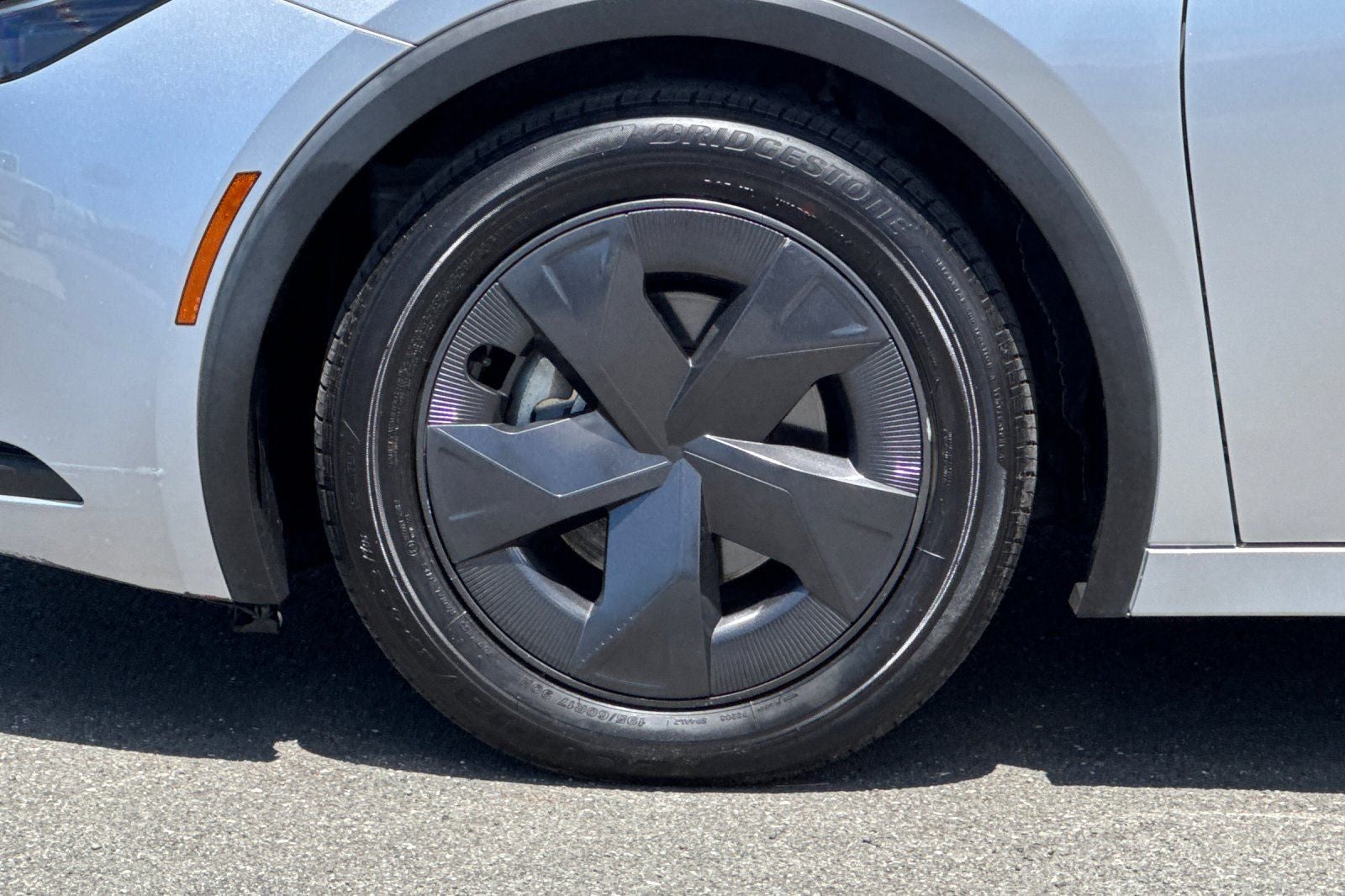 2023 Toyota Prius LE