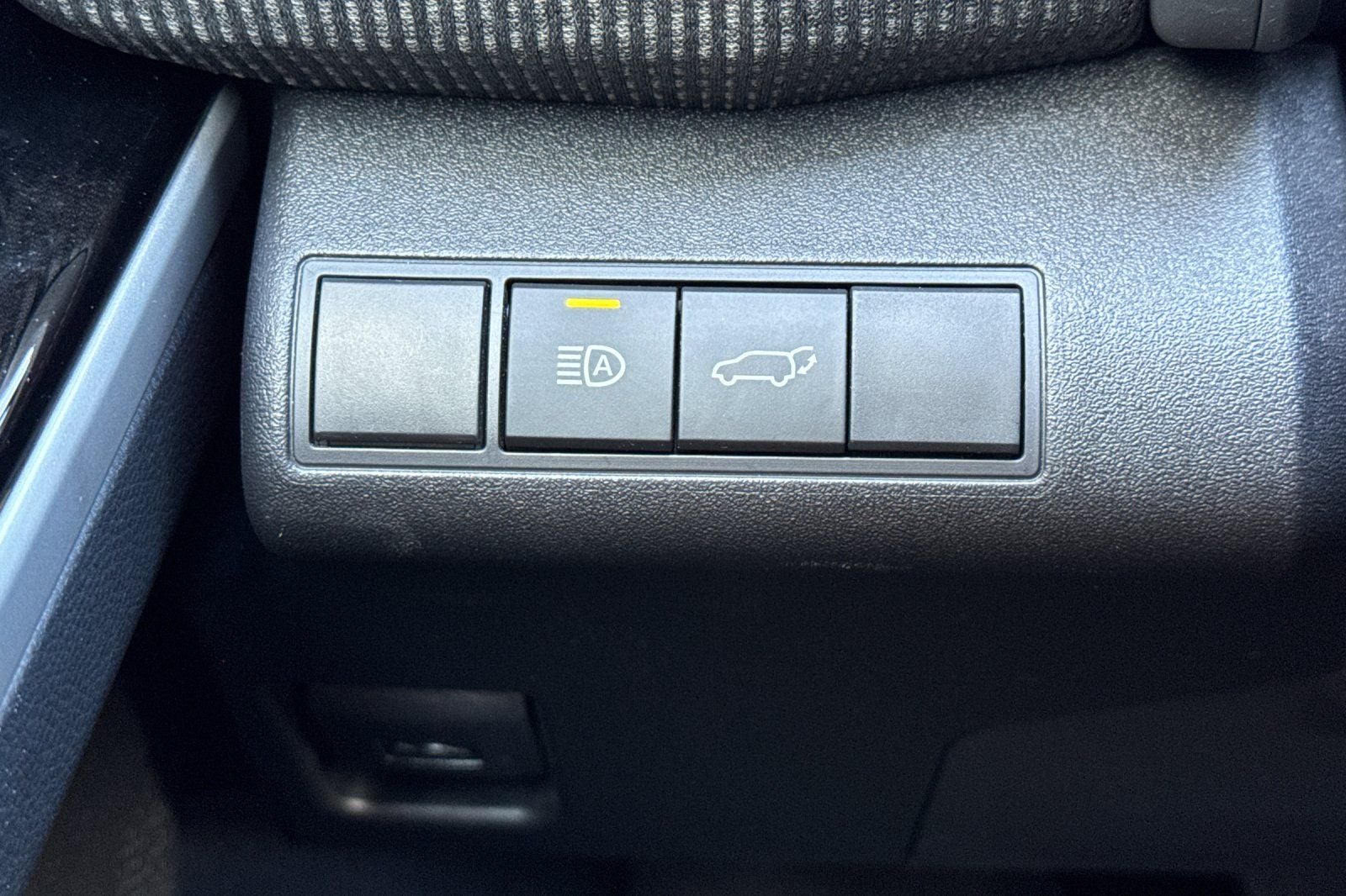 2025 Toyota bZ4X XLE