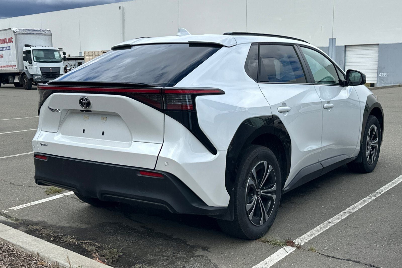 2025 Toyota bZ4X XLE