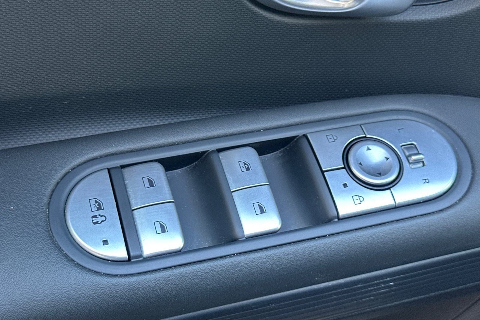 2024 Hyundai IONIQ 5 SE