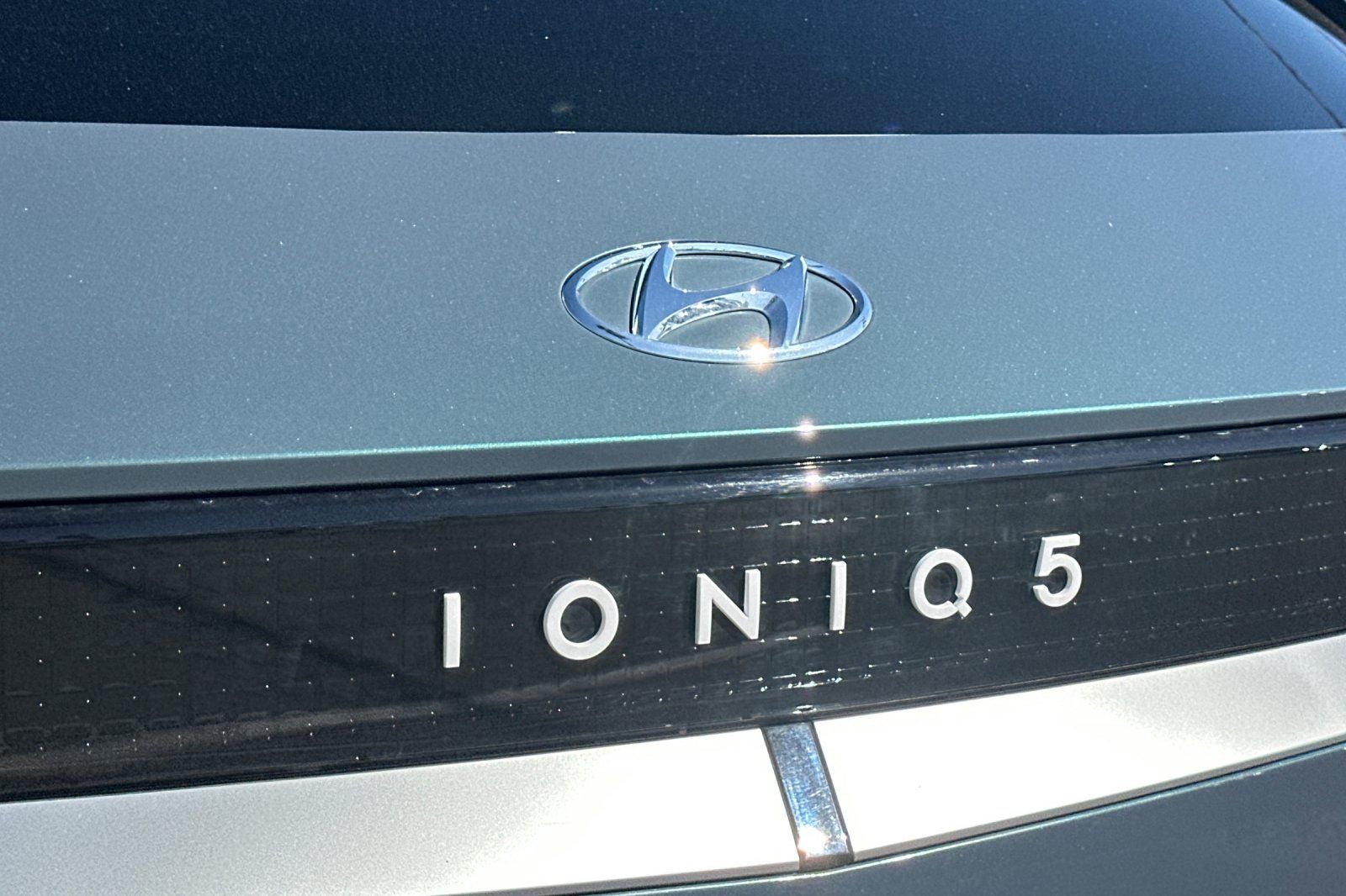 2024 Hyundai IONIQ 5 SE