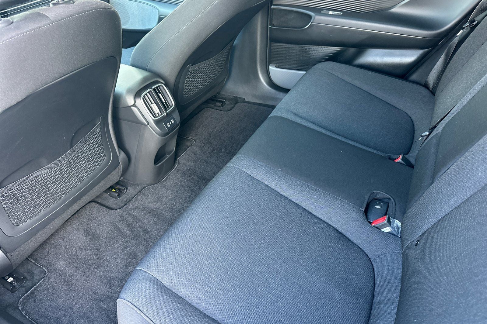 2023 Hyundai IONIQ 6 SE Standard Range