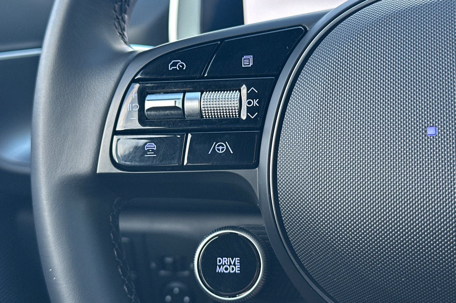 2023 Hyundai IONIQ 6 SE Standard Range