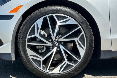 2024 Hyundai IONIQ 6 SEL