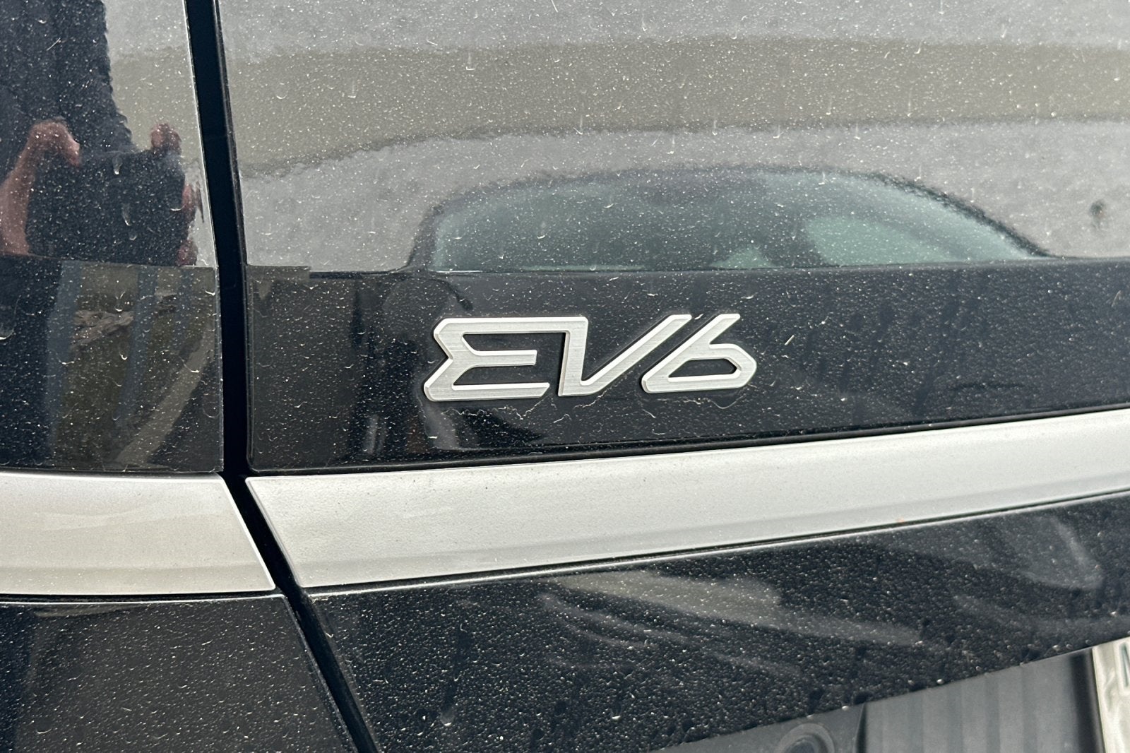 2024 Kia EV6 Light