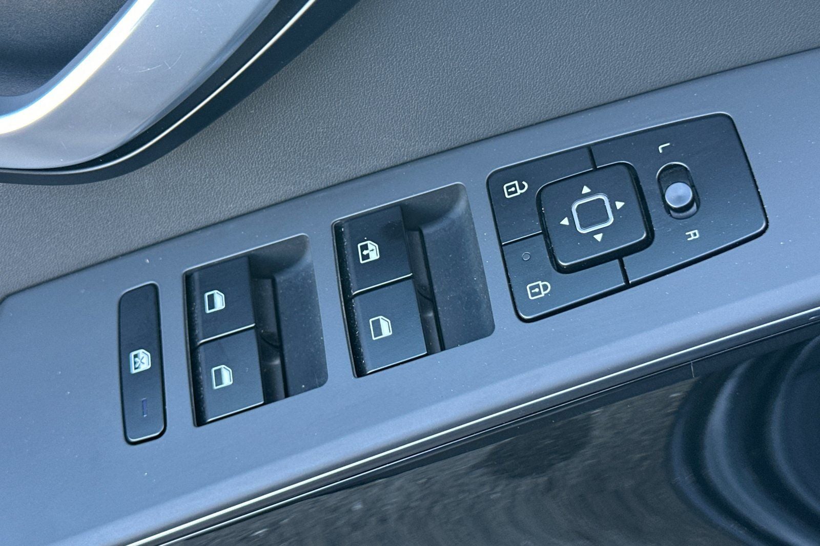 2023 Kia Niro EV Wind