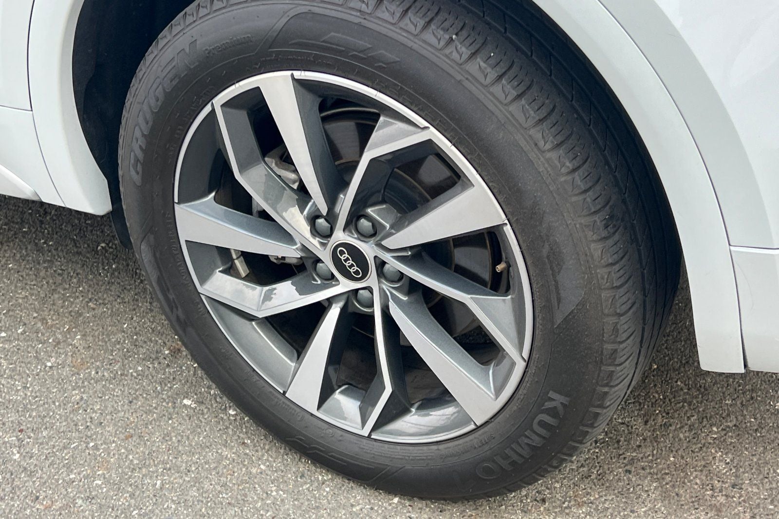 2023 Audi Q5 45 S line Premium quattro