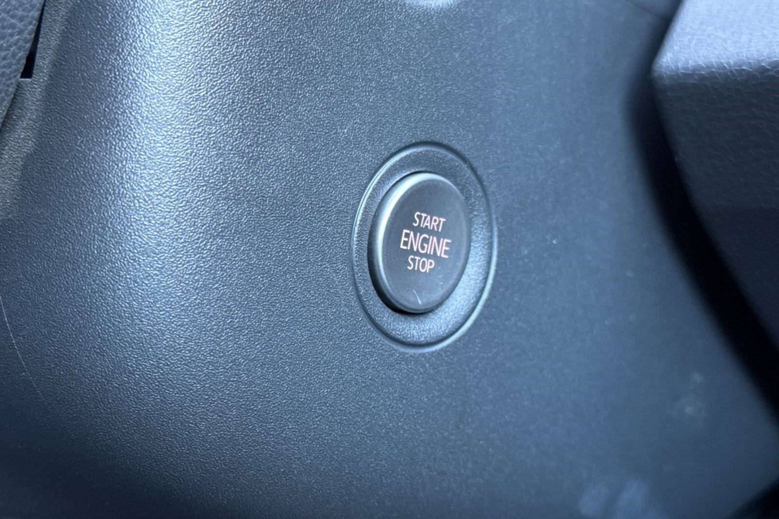 2022 Volkswagen ID.4 Pro