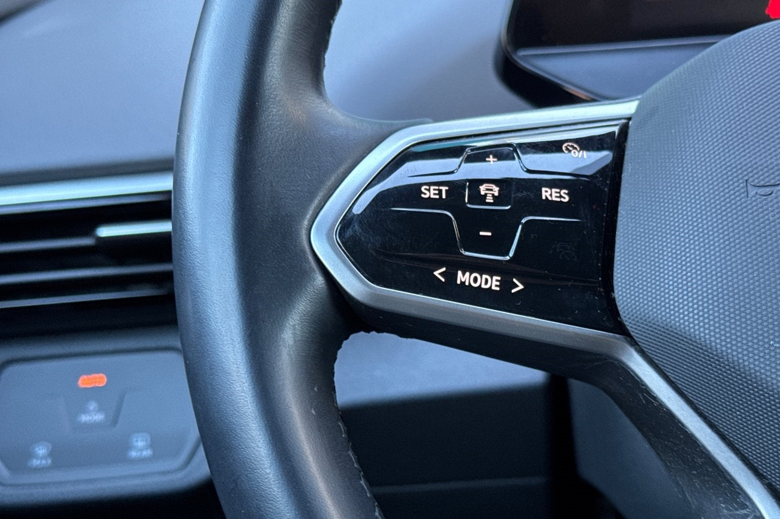 2022 Volkswagen ID.4 Pro